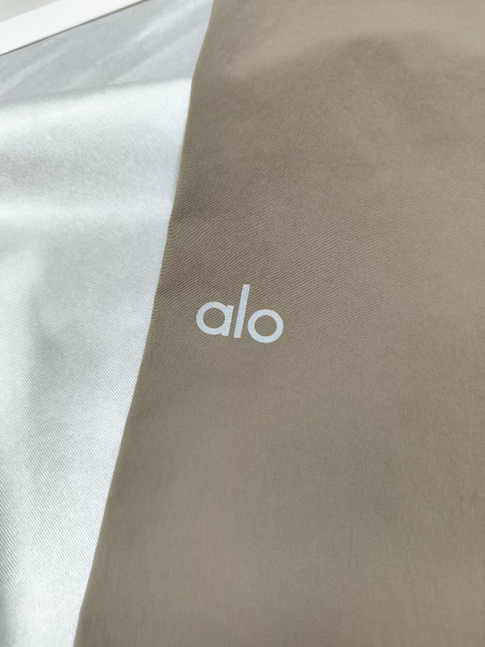 Olive NWT Alo Yoga Straight Leg Trouser/Pants-Boxer Waistband Relaxed Fit👖💚 - Picture 4 of 6
